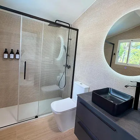 Sol Y Vino I Piscina Salada I Jacuzzi I Bbq I Ps5 I Aircon I Luxury & Privacy Jerez Villa Jerez de la Frontera