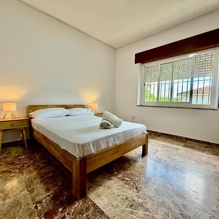 Sol Y Vino I Piscina Salada I Jacuzzi I Bbq I Ps5 I Aircon I Luxury & Privacy Jerez * Jerez de la Frontera